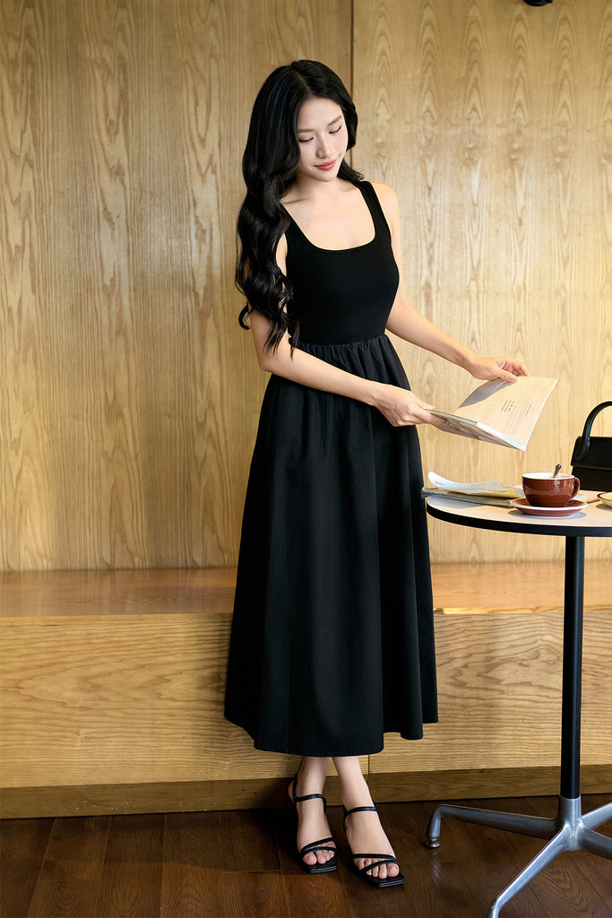 Lyra Ribbed Midaxi Dress - Black [S/M/L/XL]