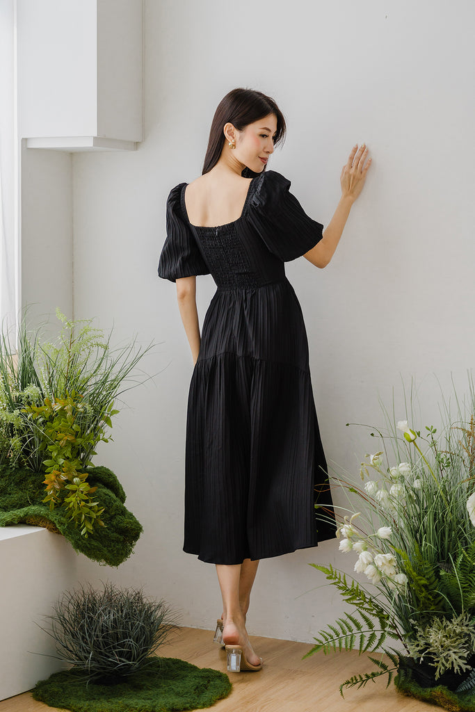 Irina Textured Curve Hem Maxi - Black [XS/S/M/L/XL/XXL]