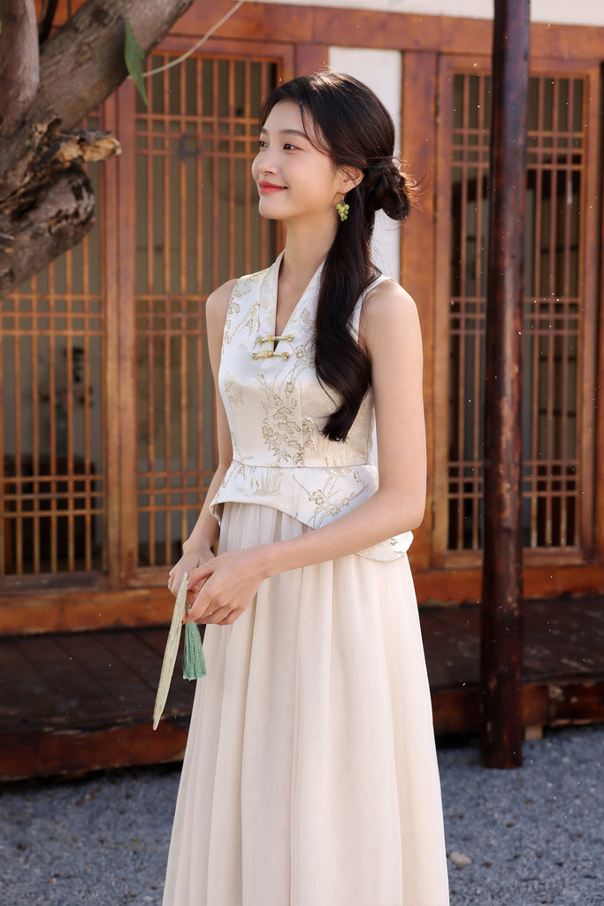 Golden Hour Jacquard Cheongsam Peplum Dress - Beige Gold [XS/S/M/ Diamond Mojitto Golden Hour Jacquard Cheongsam Peplum Dress - Beige Gold [XS/S/M/ Diamond Mojitto