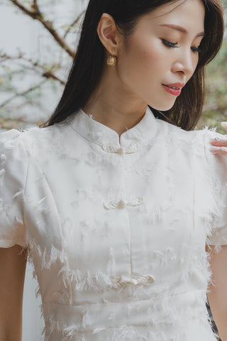 Kyla Padded Textured Spaghetti Cross-back Dress - White [XS/S/M/L/XL] – Diamond  Mojitto
