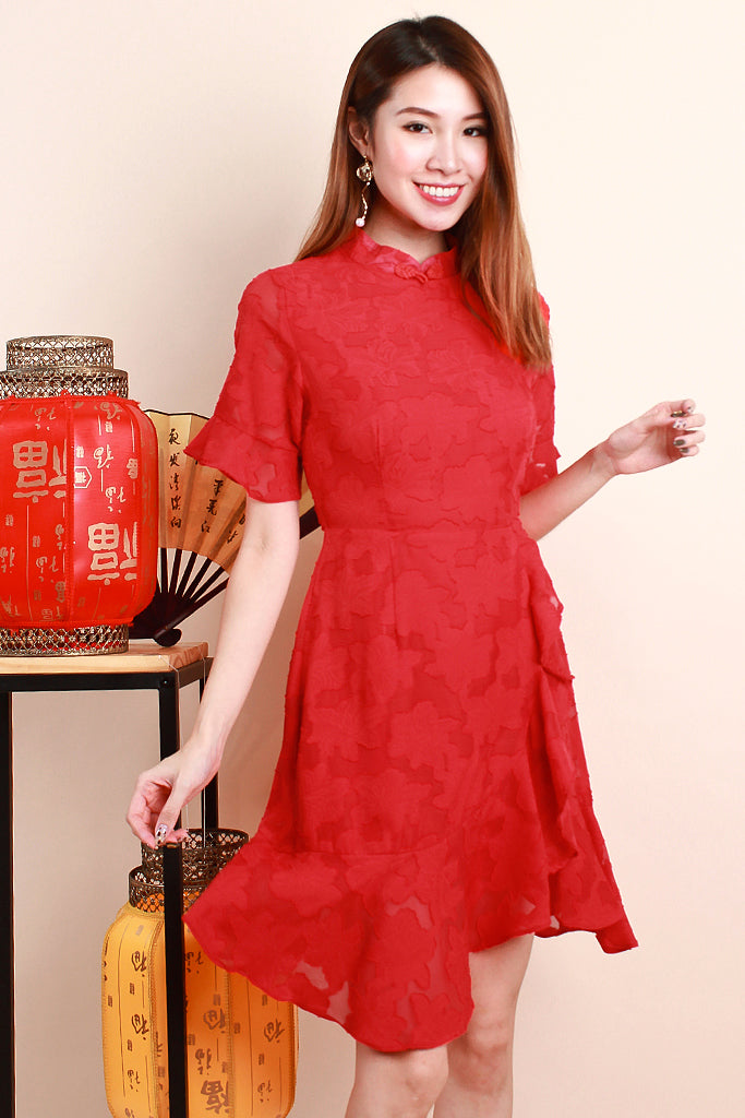 Chun Sleeved Lace Detachable Collar Dress - Red [S/M/L/XL]