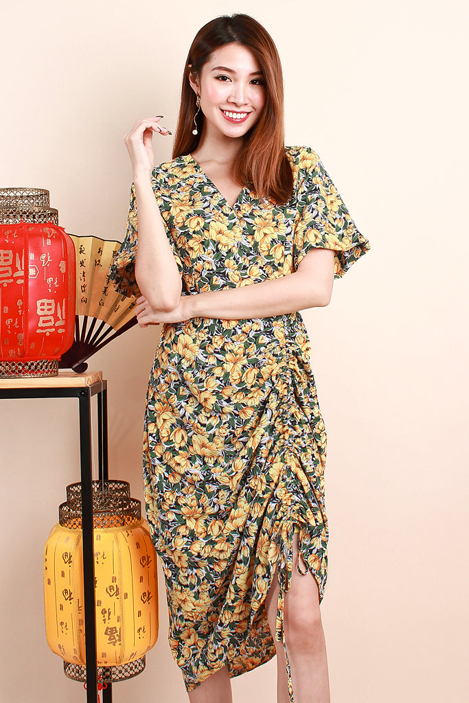 Dolce Cinched V-neck Dress - Yellow [S/M/L/XL]